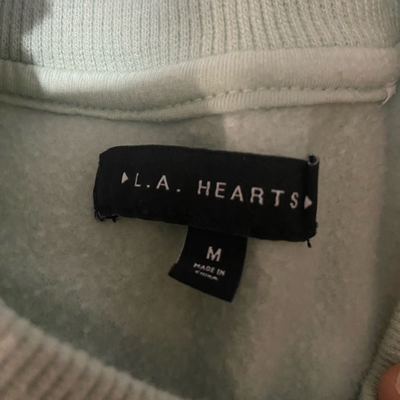 Women’s M mint and white cropped crewneck - Picture 3 of 3